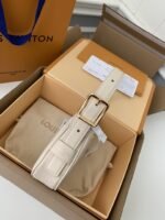 Louis Vuitton 23 New MINI MOON Handbag M82519Top Quality Size:20.5*11*5cm - Image 8