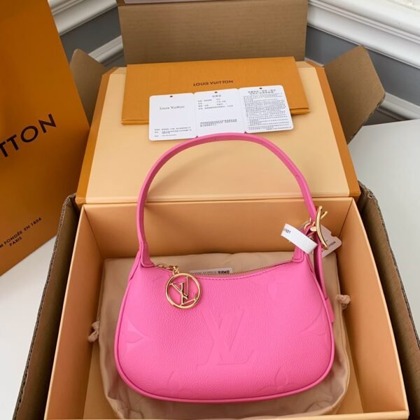 Louis Vuitton 23 New MINI MOON Handbag M82487Top Quality Size:20.5*11*5cm