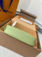 Louis Vuitton 23 New MINI MOON Handbag M82425 Top QualitySize:20.5*11*5cm - Image 13