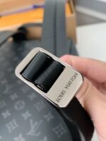 Louis Vuitton Men's DlSCOVERY Black Flower Backpack M43186 Top QualitySize: 30*40*20cm - Image 9