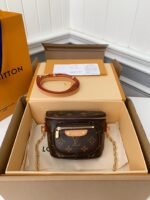 Louis Vuitton's new MINl BUMBAG vintage handbag forthe season M82335 is of top quality Size: 17*12*9.5cm