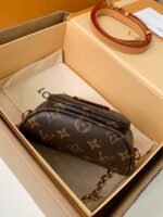Louis Vuitton's new MINl BUMBAG vintage handbag forthe season M82335 is of top quality Size: 17*12*9.5cm - Image 4