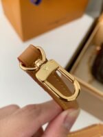 Louis Vuitton's new MINl BUMBAG vintage handbag forthe season M82335 is of top quality Size: 17*12*9.5cm - Image 8