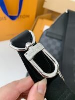 Louis Vuitton damier graphite Men'sShoulder Bags M45302, Top Quality Size: 20X31X7cm - Image 4