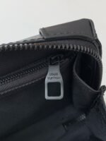 Louis Vuitton's new Sac Plat Horizontal Zippé men'sblack flower briefcase M45165Size: 22.5*14*5cm - Image 12