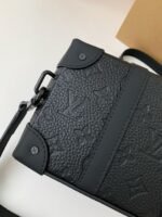 Louis Vuitton's new Sac Plat Horizontal Zippé men'sblack flower briefcase M80224Size: 22.5*14*5cm - Image 11