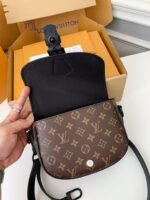 Louis Vuitton New season Montsouris SmallMessenger Bag M47060 Size: 20*17*7cm - Image 9