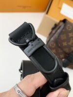 Louis Vuitton New season Montsouris SmallMessenger Bag M47060 Size: 20*17*7cm - Image 12