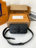 Louis Vuitton New season Montsouris MiniBag M83567 Size: 22*12*6cm