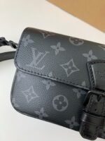 Louis Vuitton New season Montsouris MiniBag M83567 Size: 22*12*6cm - Image 9