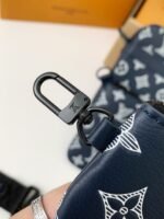 Louis Vuitton The new TRlO Postman Pack M24753 Size: 25*18.5*7cm - Image 19