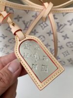 Louis Vuitton Carryall small handbagM24707Size:29*24*12cm - Image 5