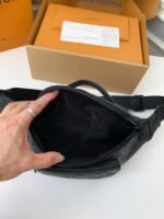 New Louis Vuitton RUSH waist bag M47058Size: 30*15*8cm - Image 4