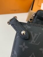 Louis Vuitton Trio New Men's colour-matching postman bag M69443 Size:25*18.5*7cm - Image 17