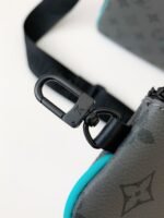 Louis Vuitton Trio New Men's colour-matching postman bag M11648 Size:25*18.5*7cm - Image 6