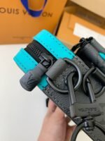 Louis Vuitton Trio New Men's colour-matching postman bag M11648 Size:25*18.5*7cm - Image 9