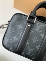 Louis Vuitton Autumn/Winter New NANO PORTEDOCUMENTS VOYAGE Handbag M82770, Top QualitySize: 20*13*5.5cm - Image 15