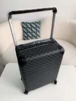 Louis Vuitton suitcase - Image 3