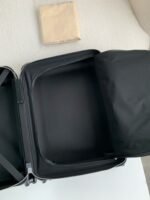 Louis Vuitton suitcase - Image 9