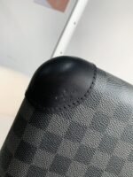 Louis Vuitton suitcase - Image 11