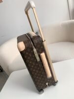 Louis Vuitton suitcase - Image 4