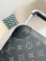 Louis Vuitton suitcase - Image 9