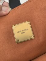 Louis Vuitton Low Key Cabas Mid -number Handbag M25343Size: 30*14*47cm - Image 12