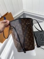 Product details Louis Vuitton Counter Seasonal NewNEVERFULL INSIDE OUT Medium shopping Bag M12061 Size: 28*14*31cm - Image 3