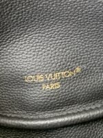Louis Vuitton's new NEVERFULLBANDOULIÈRE INSIDE OUT BB Shopping BagM12099 Size: 16.5*11*26.5cm - Image 12