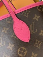 Louis Vuitton's new NEVERFULLBANDOULIÈRE INSIDE OUT BB Shopping BagM12099 Size: 16.5*11*26.5cm - Image 17