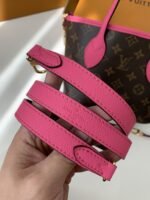 Louis Vuitton's new NEVERFULLBANDOULIÈRE INSIDE OUT BB Shopping BagM12099 Size: 16.5*11*26.5cm - Image 10