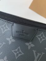 Louis Vuitton Autumn/Winter New LV MOONCROSSBODY Handbag M23835, Top QualitySize: 24.5*16*4.5cm - Image 7