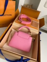 Louis Vuitton Capucines BB HandbagsSize: 21*14*8cm - Image 4