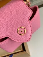 Louis Vuitton Capucines BB HandbagsSize: 21*14*8cm - Image 10