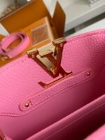 Louis Vuitton Capucines BB HandbagsSize: 21*14*8cm - Image 7