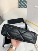 Chanel handbag Size:30*10*20cm - Image 4