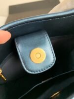 Chanel Denim Hobo pocket stragglershoulder bag Size: 22*6*24cm - Image 10