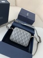 DIOR Men's SAFARl Messenger Bag, Top Quality - Image 4