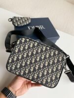 DIOR Men's SAFARl Messenger Bag, Top QualitySize:18*25*5cm - Image 4