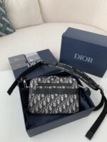 DIOR Men's SAFARl Messenger Bag, Top QualitySize: 22*15*6cm