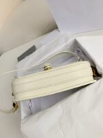 Dior Bobby East-West Armpit bagSize:21*5*12cm - Image 10