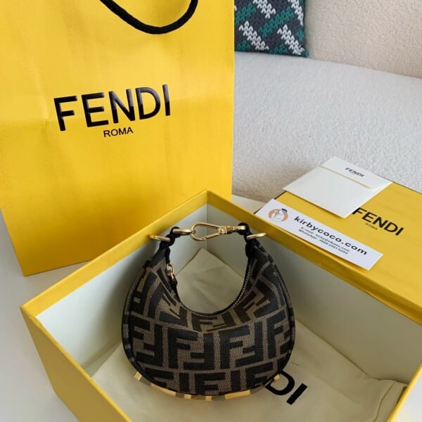 Fendi Mini Handbag, Top QualitySize: 16.5*14*5cm