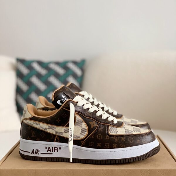 LOUIS VUITTON x NIKE AIR FORCE 1 Sneaker
