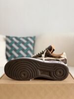 LOUIS VUITTON x NIKE AIR FORCE 1 Sneaker - Image 2