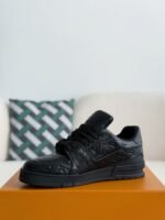 LOUIS VUITTON TRAINER SNEAKERS - Image 13