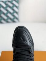LOUIS VUITTON TRAINER SNEAKERS - Image 9