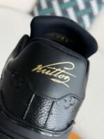 LOUIS VUITTON TRAINER SNEAKERS - Image 3