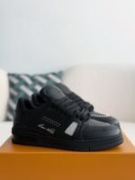 LOUIS VUITTON TRAINER SNEAKERS