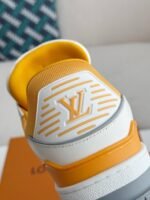 LOUIS VUITTON TRAINER SNEAKERS - Image 3