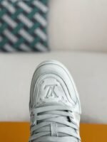 LOUIS VUITTON TRAINER SNEAKERS - Image 8